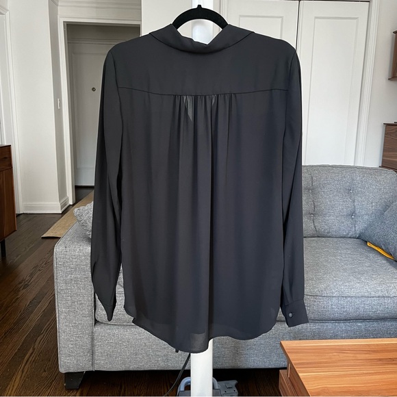 Ann Taylor Blouse - Picture 2 of 2